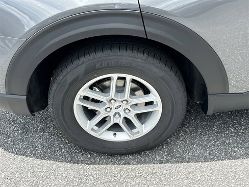 New 2025 Ford Explorer Active w/ Active Comfort Package image 18