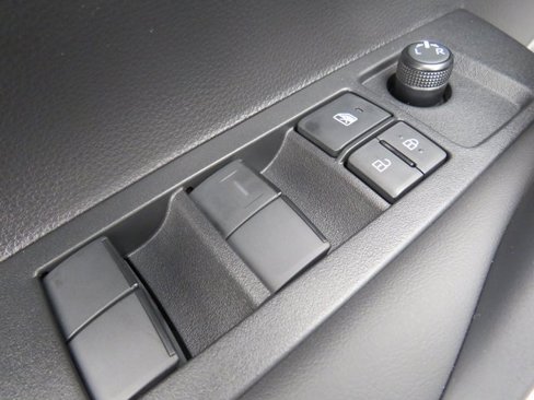 New 2025 Toyota Corolla SE image 38