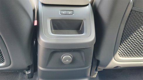 New 2026 Volvo XC60 T8 Plus w/ Protection Package Premier image 36