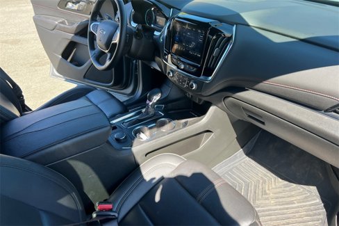 Used 2023 Chevrolet Traverse RS image 23