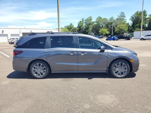New 2026 Honda Odyssey Touring image 8