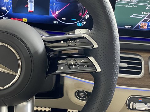 New 2025 Mercedes-Benz GLS 450 4MATIC image 30