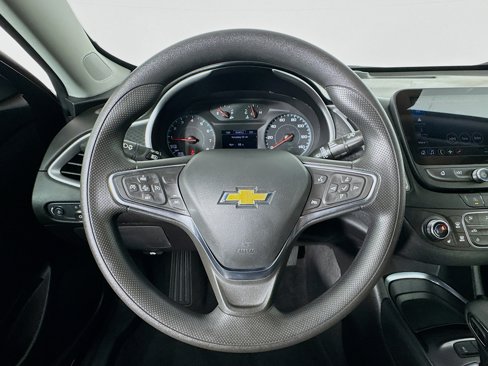 Used 2025 Chevrolet Malibu LT image 11