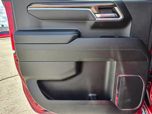 Used 2025 Chevrolet Silverado 1500 RST w/ Dark Appearance Package image 29