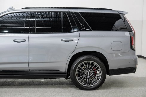 Used 2023 Cadillac Escalade V image 17