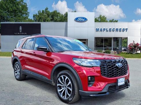 Certified 2025 Ford Explorer ST-Line image 1