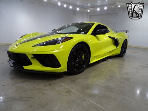 Used 2022 Chevrolet Corvette Stingray Premium Conv image 2