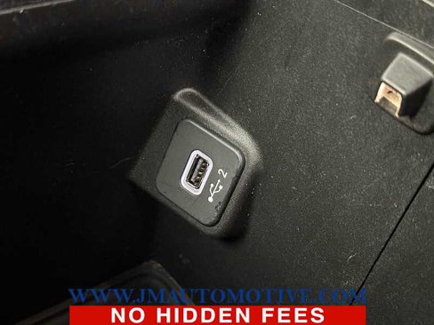 Used 2023 Jeep Wrangler Sahara image 43