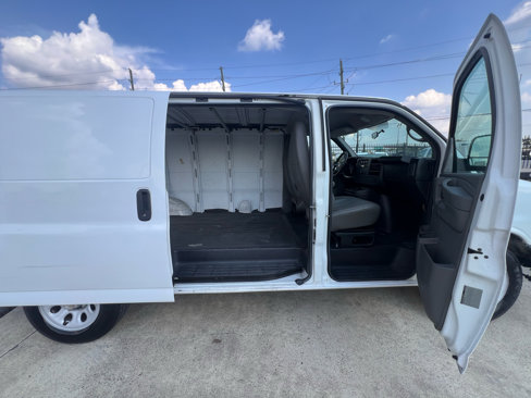 Used 2012 Chevrolet Express 1500 w/ Power Package image 23