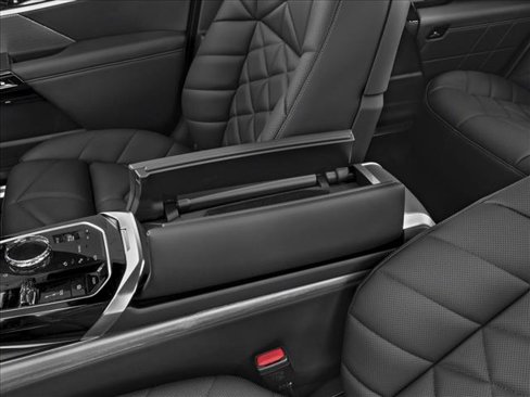 New 2026 BMW 740i xDrive image 10