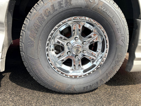 Used 2004 Chevrolet Express 1500 w/ LS Preferred Equipment Group image 28