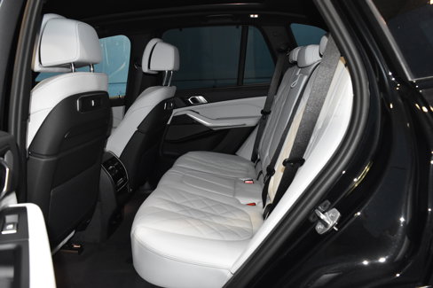 New 2026 BMW X5 M60i image 19