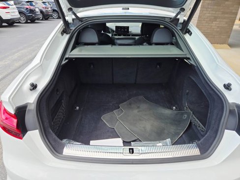 Used 2021 Audi A5 2.0T Premium image 8