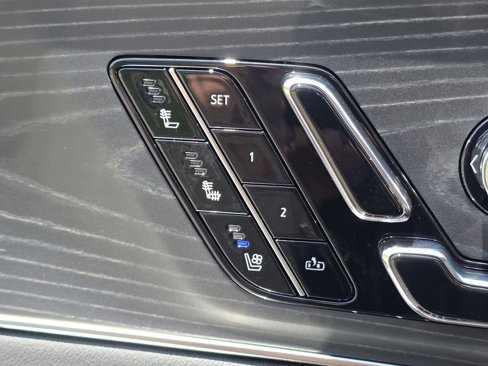New 2026 Cadillac Lyriq V image 28