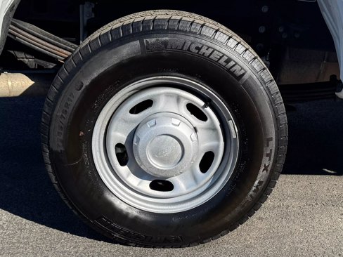 Used 2022 Ford F250 XL w/ Power Equipment Group image 10