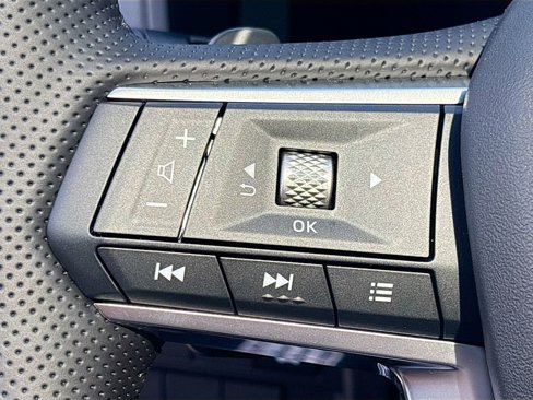 New 2025 Mitsubishi Outlander SEL image 13