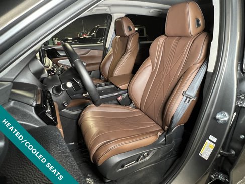 Used 2025 Acura MDX w/ Advance Package image 3