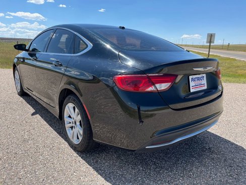 Used 2015 Chrysler 200 Limited w/ Convenience Group image 7