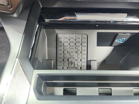 New 2025 Ford F250 Lariat w/ Black Appearance Package image 35