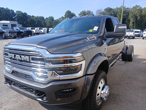 New 2026 RAM 4500 Laramie w/ Laramie Trim Package image 9