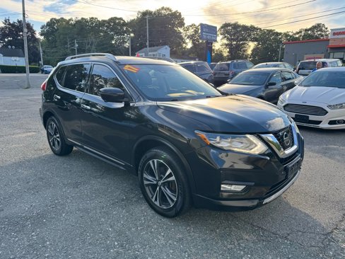 Used 2017 Nissan Rogue SL w/ SL Premium Package image 1