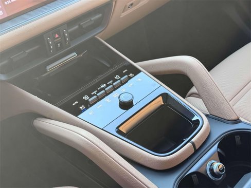 New 2026 Porsche Cayenne Coupe image 25
