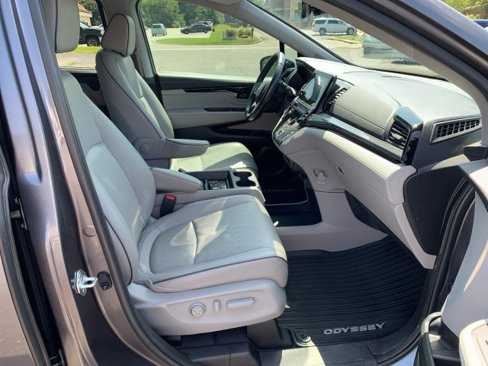 Used 2022 Honda Odyssey Elite image 18