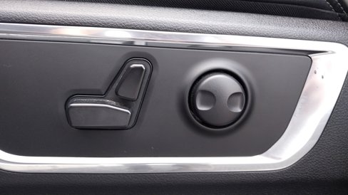 Used 2025 RAM 1500 Laramie image 19
