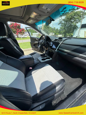 Used 2014 Toyota Camry SE image 14