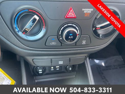Used 2021 Hyundai Accent SE image 28