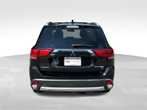Used 2017 Mitsubishi Outlander SEL image 4
