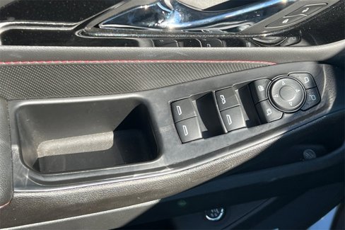 Used 2023 Chevrolet Traverse RS image 16