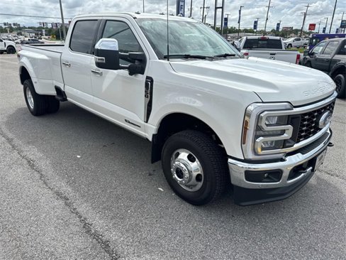 New 2025 Ford F350 Lariat w/ Lariat Ultimate Package image 3