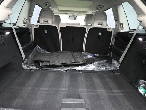Used 2025 Volvo XC90 B6 Plus w/ Protection Package Premier image 31