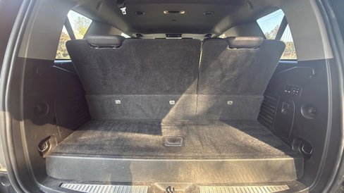 Used 2015 Cadillac Escalade Luxury image 15
