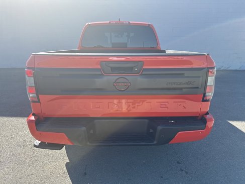 New 2025 Nissan Frontier PRO-4X w/ Interior Protection Package image 6