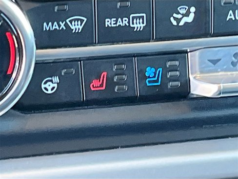 Used 2024 Ford Expedition Max XLT image 20