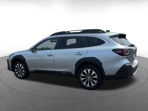 Used 2024 Subaru Outback Limited image 10