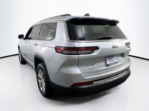 Used 2023 Jeep Grand Cherokee L Limited image 7