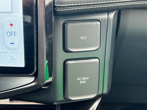 New 2025 Ford F150 Lightning Platinum image 30