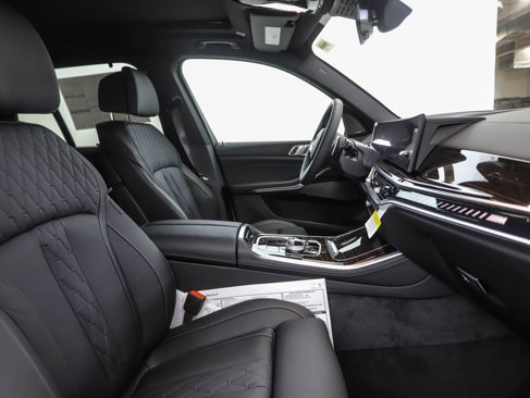 New 2026 BMW X5 M60i image 30