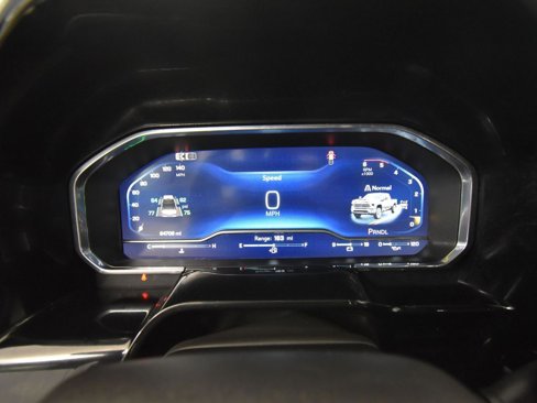 Used 2024 Chevrolet Silverado 2500 LT w/ Convenience Package image 34