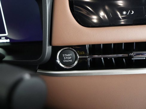 New 2025 Mitsubishi Outlander SEL image 45