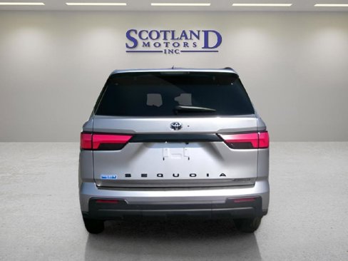 Used 2025 Toyota Sequoia SR5 image 7