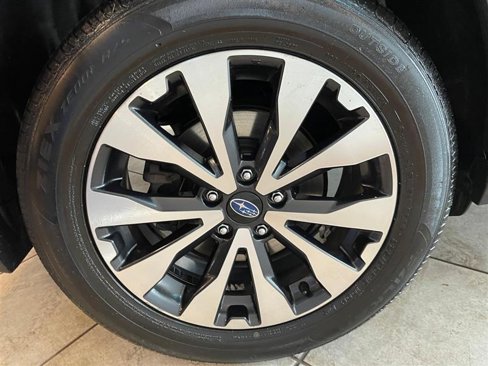 Used 2017 Subaru Outback 3.6R Limited image 26