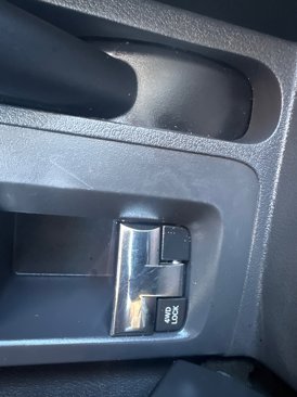 Used 2015 Jeep Compass High Altitude image 15