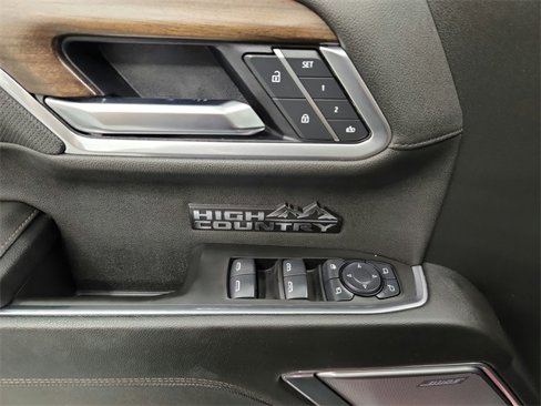 Used 2025 Chevrolet Silverado 1500 High Country w/ Technology Package image 20