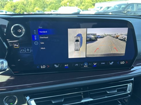 New 2026 Chevrolet Traverse Z71 w/ Driver Confidence Package image 14