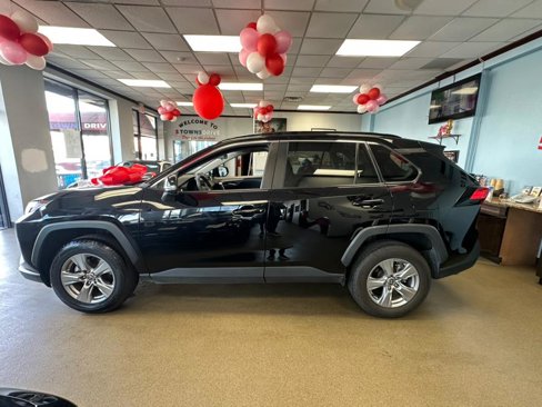 Used 2023 Toyota RAV4 XLE image 8