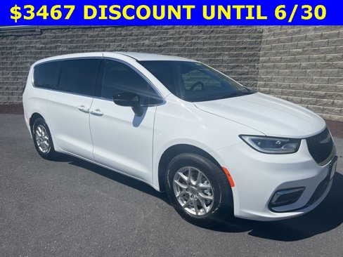 New 2025 Chrysler Pacifica Select image 1